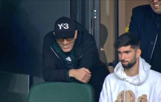 زيدان يتابع منتخب الجزائر من مدرجات ملعب الرباط