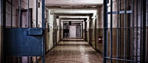 أبرياء خلف القضبان.. كيف قضى 1136 مغربيا فترات سجن احتياطي قبل إعلان براءتهم؟