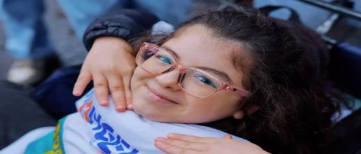 عندما يعجز شرطي من أصول مغربية عن التبرع وينجح في تحريك الآلاف: قصة إنسانية تهز بلجيكا