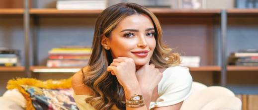 شابة مغربية تتحول إلى مديرة لـ3.8 مليار دولار في دبي