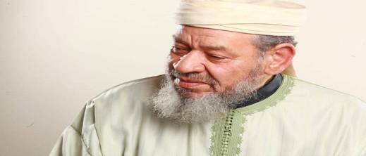 عبد الهادي بلخياط في العناية المركزة بالداخلة وتعليمات ملكية بنقله للبيضاء