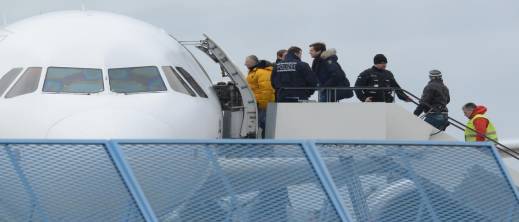 إسبانيا تصدر حكما نهائيا بإبعاد شاب مغربي في قضية اعتداءات داخل كنيسة