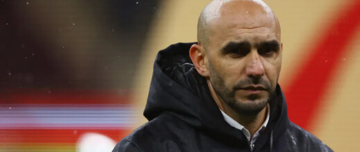 الركراكي يتوج بلقب أفضل مدرب في “الكان”