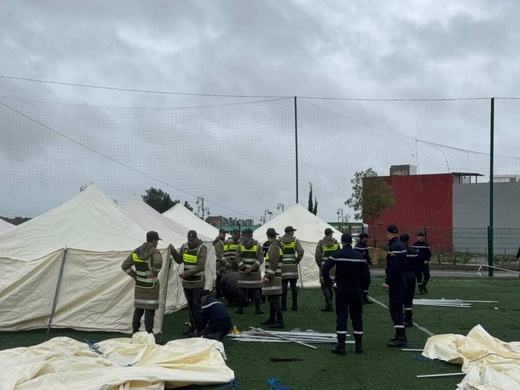 القصر الكبير: إقامة مخيمات مؤقتة لإيواء عشرات الأسر بعد ارتفاع منسوب وادي اللوكوس