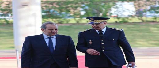 في سياق تعزيز حقوق الإنسان… الأمن الوطني يبسط مسطرة بطاقة التعريف وينصف الأمهات والقاصرين