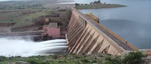 سد وادي المخازن يستقبل 518 مليون متر مكعب من المياه في أسبوع واحد