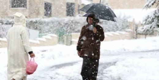 حملة إنسانية بالحسيمة لتوفير الدعم للأسر المتضررة من موجة البرد والفيضانات حملة إنسانية بالحسيمة لتوفير الدعم للأسر المتضررة من موجة البرد والفيضانات