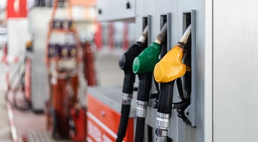 بعد أسبوعين من نقص التوزيع.. محطات الوقود تستعيد نشاطها اعتبارا من الثلاثاء بعد أسبوعين من نقص التوزيع.. محطات الوقود تستعيد نشاطها اعتبارا من الثلاثاء