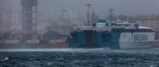 من جديد.. العاصفة “نيلس” تعلق رحلات بحرية بين المغرب وإسبانيا