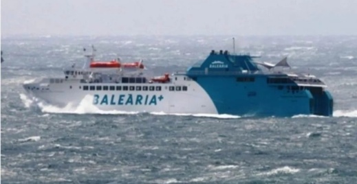 الاضطرابات الجوية..ميناء الناظور يعلق الرحلات البحرية نحو إسبانيا