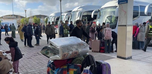 بدء عملية عودة المواطنين النازحين بسبب فيضانات إقليم العرائش بدء عملية عودة المواطنين النازحين بسبب فيضانات إقليم العرائش