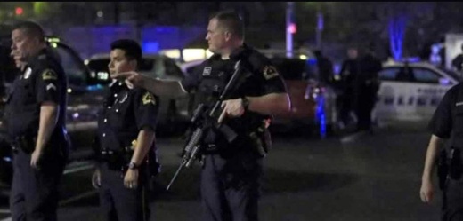 مقتل شخص عقب محاولته اقتحام مقر إقامة ترمب مقتل شخص عقب محاولته اقتحام مقر إقامة ترمب