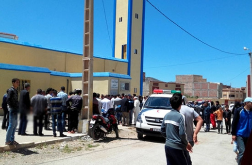 نقل جثامين ثلاث مهاجرين من الحسيمة تمت تصفيتهم رميا بالرصاص بهولندا نقل جثامين ثلاث مهاجرين من الحسيمة تمت تصفيتهم رميا بالرصاص بهولندا