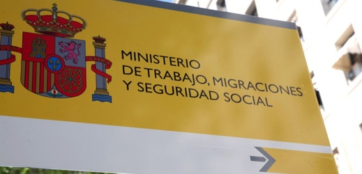 هذا ما قررته إسبانيا بشأن توزيع معاشات أرامل المهاجرين المغاربة هذا ما قررته إسبانيا بشأن توزيع معاشات أرامل المهاجرين المغاربة