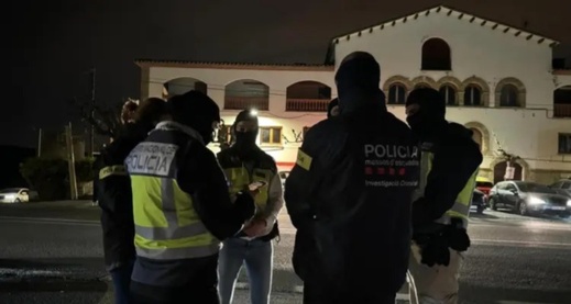 تفكيك شبكة لتهريب الحشيش بين المغرب وإسبانيا وإيطاليا وتوقيف 17 شخصاً