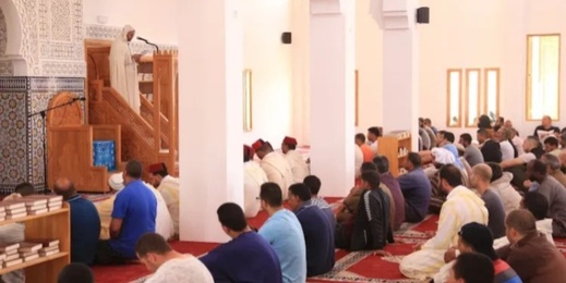 الأوقاف تؤكد إلزامية خطب الجمعة الصادرة عن المجلس العلمي الأعلى الأوقاف تؤكد إلزامية خطب الجمعة الصادرة عن المجلس العلمي الأعلى