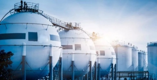 بنعلي: وضع المخزون الوطني من المواد الطاقية جيد ولا يمكن التنبؤ بارتفاع أو انخفاض الأسعار بنعلي: وضع المخزون الوطني من المواد الطاقية جيد ولا يمكن التنبؤ بارتفاع أو انخفاض الأسعار