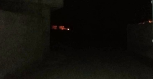 ظلام دامس يلف الطريق المؤدية إلى دوار احياتا بجماعة أمهاجر.. مطالب بتدخل عاجل