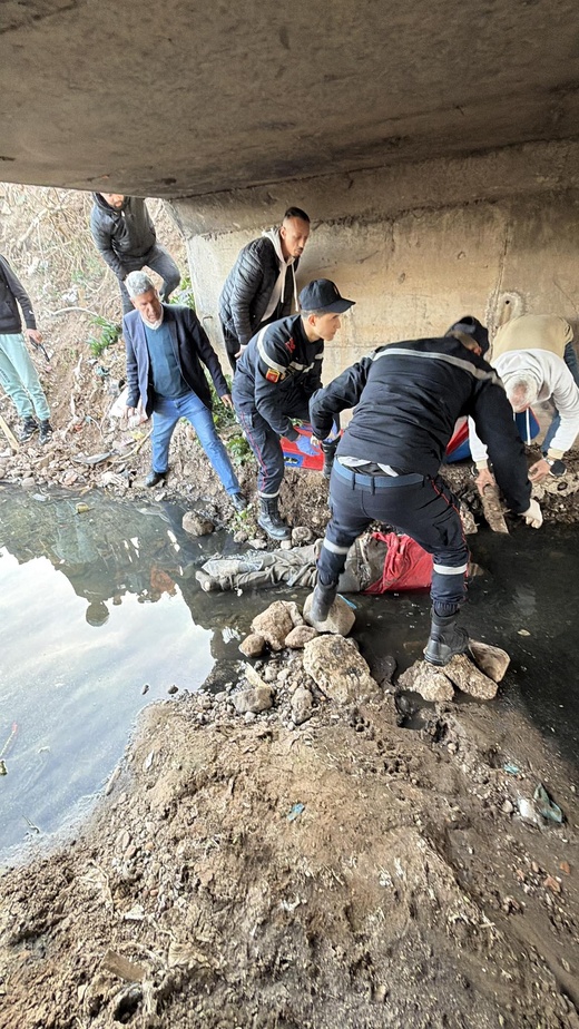 العثور على جثة رجل تحت قنطرة اليمني ضواحي الناظور والسلطات تفتح تحقيقا العثور على جثة رجل تحت قنطرة اليمني ضواحي الناظور والسلطات تفتح تحقيقا