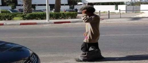 مختل عقلي ينهي حياة شاب في مقتبل العمر ويهز هدوء البيضاء