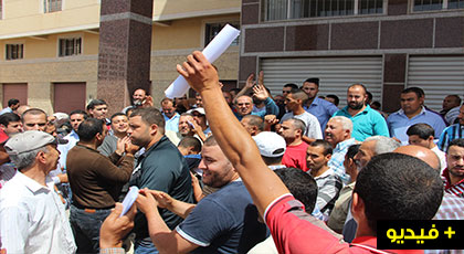 سائقو الطاكسيات ينتفضون تضامنا مع زميلهم المقتول وإحتجاجا على غياب الامن بشوارع المدينة‎