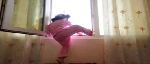 فاجعة في شفشاون.. وفاة طفلة بعد سقوطها من سطح منزل بالطابق الثاني