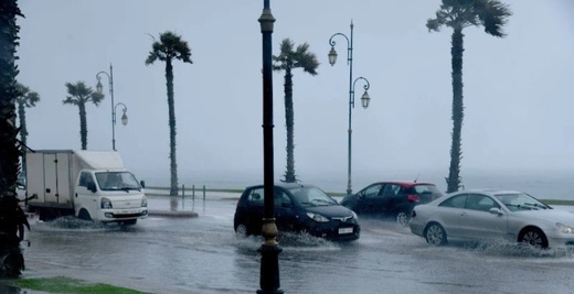 اضطرابات جوية ورياح قوية مع أمطار مرتقبة تزامنا مع عيد الفطر اضطرابات جوية ورياح قوية مع أمطار مرتقبة تزامنا مع عيد الفطر