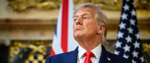 ترامب يرفع سقف التهديد: “تغيير النظام” في إيران جارٍ