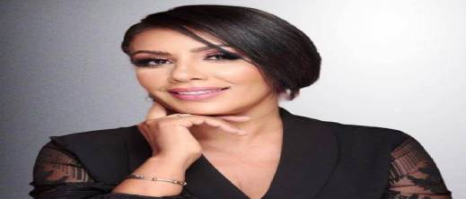 ممثلة مغربية بإسبانيا تستغيث: إضراب العدول يهدد ملف التجمع العائلي لوالدي المسنين بالإلغاء