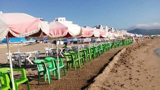 قبيل موسم الصيف بالناظور.. هل تختار السلطات المختصة وضعية المتفرج أمام احتلال الشواطئ بالباراسولات من جديد؟