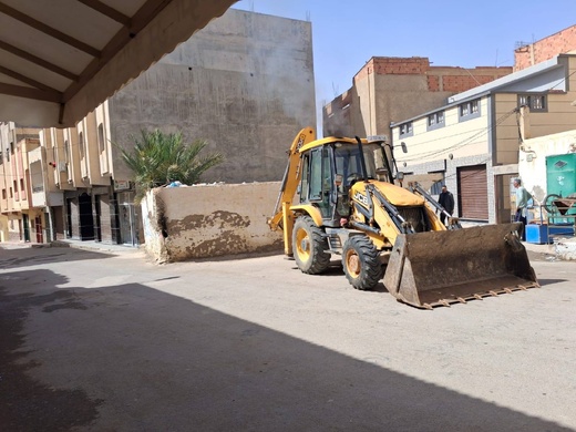 الدريوش تتحرك ضد “البؤر السوداء”.. إحصاء وهدم البنايات المهجورة يثير ارتياح الساكنة الدريوش تتحرك ضد “البؤر السوداء”.. إحصاء وهدم البنايات المهجورة يثير ارتياح الساكنة