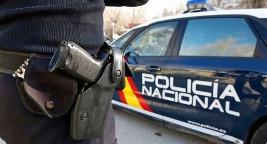 اعتداء أب مغربي على طفل داخل ملعب يثير صدمة بمايوركا اعتداء أب مغربي على طفل داخل ملعب يثير صدمة بمايوركا