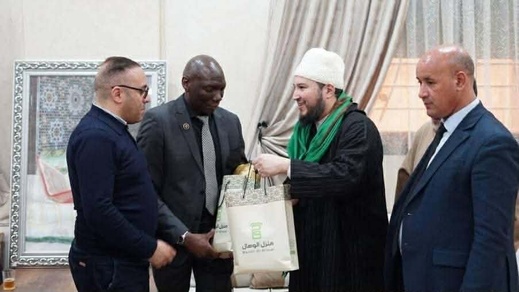 الدبلوماسية الروحية.. زيارة القائم بأعمال سفارة جنوب إفريقيا للزاوية القادرية البودشيشية بمداغ الدبلوماسية الروحية.. زيارة القائم بأعمال سفارة جنوب إفريقيا للزاوية القادرية البودشيشية بمداغ