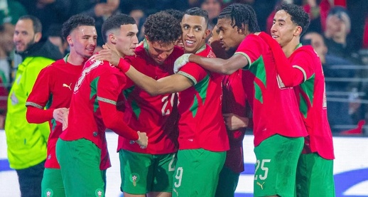 الأسود يواصلون التحضير للمونديال: مواجهة مرتقبة أمام السلفادور بعد ودية النرويج الأسود يواصلون التحضير للمونديال: مواجهة مرتقبة أمام السلفادور بعد ودية النرويج