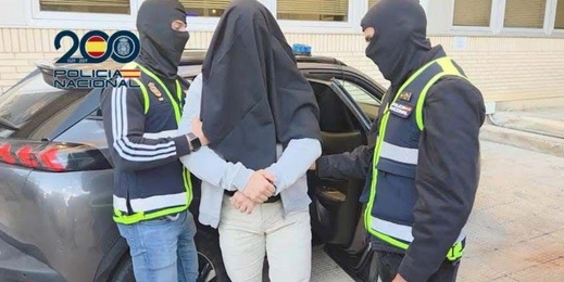 مليلية..توقيف 6 أشخاص للاشتباه في ارتباطهم بالإرهاب الجهادي مليلية..توقيف 6 أشخاص للاشتباه في ارتباطهم بالإرهاب الجهادي