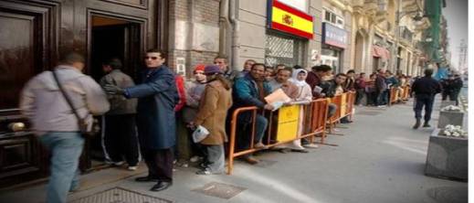 المغاربة يمثلون 3% فقط من "تسوية إسبانيا الكبرى" وأمريكا اللاتينية تكتسح بـ 86%