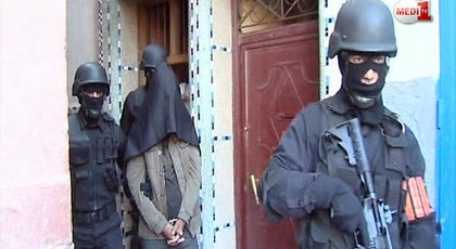 فيديو وصور .. لحظات توقيف أفراد خلية إرهابية موالية لداعش