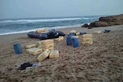 2.5 طن من الشيرا تسقط قبل الإبحار.. إحباط عملية كبرى بسيدي بولفضايل