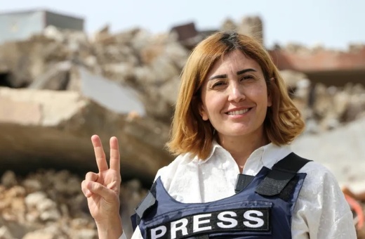 مقتل صحافية في جنوب لبنان بغارة إسرائيلية يشعل إدانات رسمية ومطالب بتحقيق دولي مقتل صحافية في جنوب لبنان بغارة إسرائيلية يشعل إدانات رسمية ومطالب بتحقيق دولي