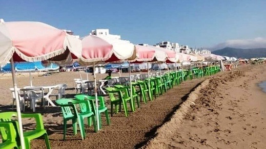 هل تتحرر شواطئ الناظور من “الباراسولات” المؤدى عنها كما في الدار البيضاء؟
