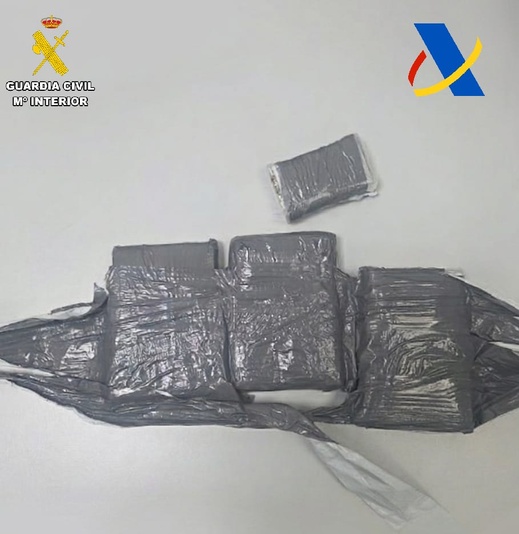 مليلية.. إحباط تهريب أكثر من 5 كلغ من الحشيش مليلية.. إحباط تهريب أكثر من 5 كلغ من الحشيش