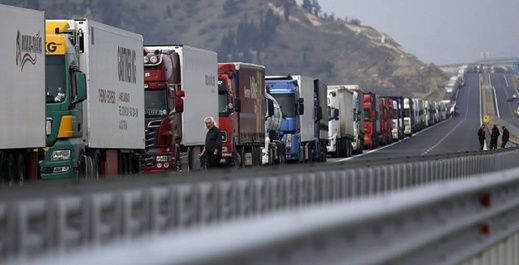 توقف مرتقب للنقل الدولي بالمغرب احتجاجاً على قيود التأشيرات وقواعد شنغن توقف مرتقب للنقل الدولي بالمغرب احتجاجاً على قيود التأشيرات وقواعد شنغن