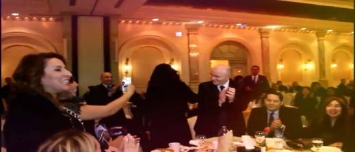 جدل واسع يلاحق منير القادري بعد فيديو 