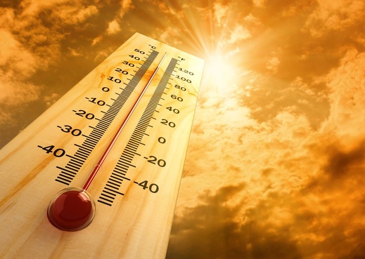 تغيرات جوية مرتقبة بالمغرب بين الحرارة المرتفعة وزخات رعدية ورياح قوية