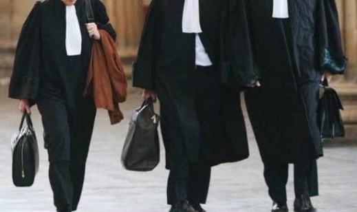 شلل بالمحاكم.. المحامون يقررون الاستمرار في التوقف الشامل عن العمل