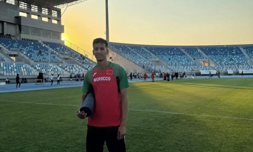 ابن الناظور آدم نمار يتسيد سباق الحواجز العربي ويتوج بالذهب بمصر