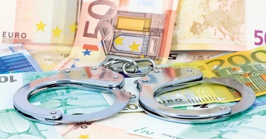 تحقيق فرنسي في شبكة لغسل الأموال تمتد خيوطها إلى المغرب والإمارات