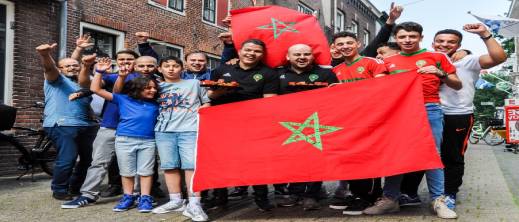 صحيفة هولندية: مواجهة المغرب وهولندا تتجاوز كرة القدم إلى قضايا الهوية والانتماء