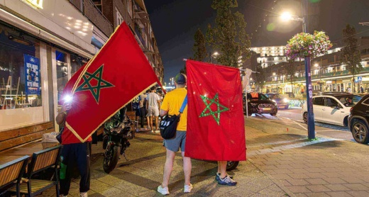 صحيفة هولندية: الجالية المغربية تمنح مواجهة صحيفة هولندية: الجالية المغربية تمنح مواجهة