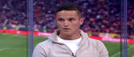 قبل قمة المونديال.. أفلاي يعلن دعمه للمغرب رغم مسيرته مع منتخب هولندا